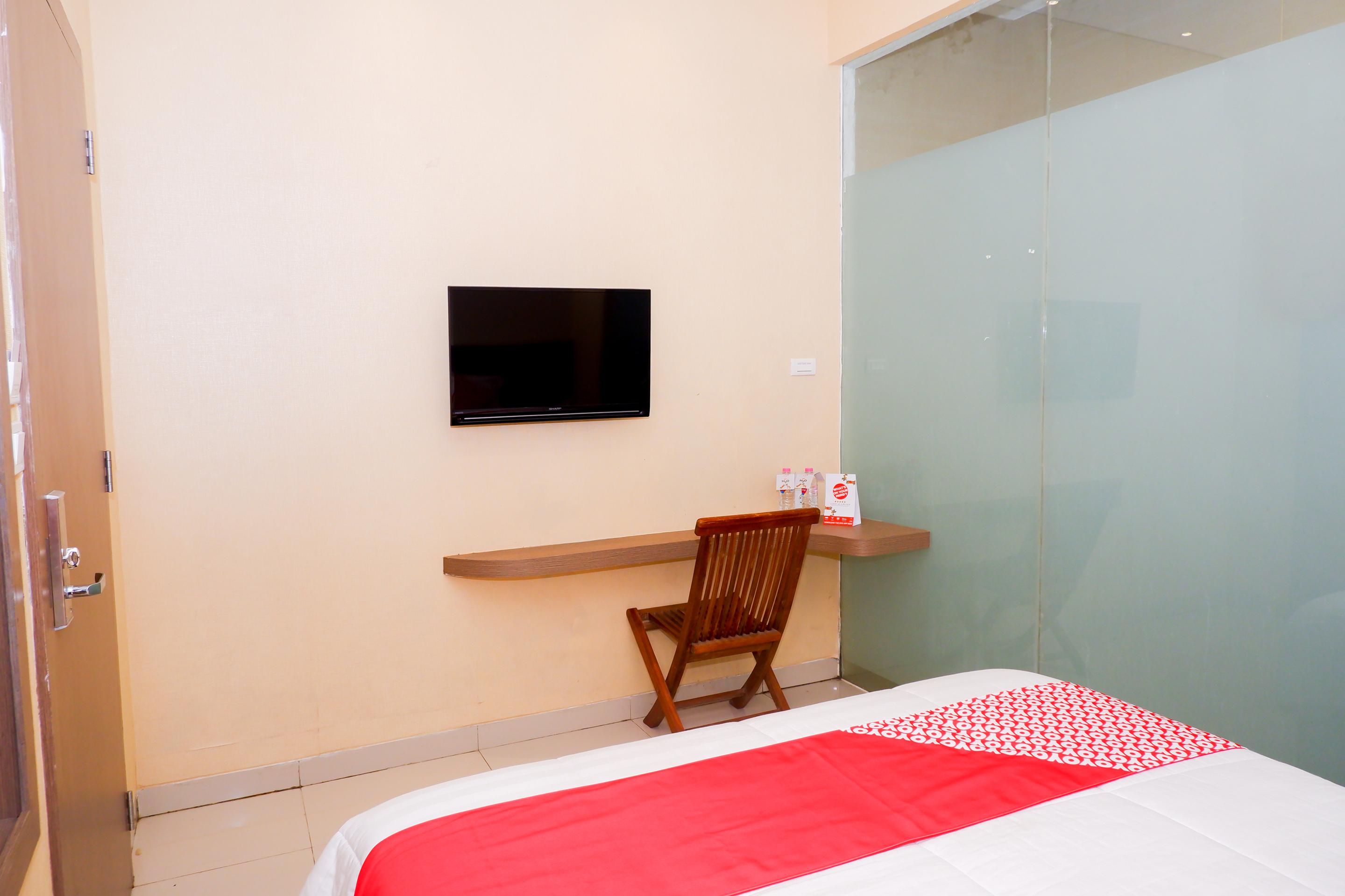Oyo 379 Grand Mundu Semarang Exterior foto